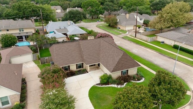 Primary Photo - 2931 Pasture Ln