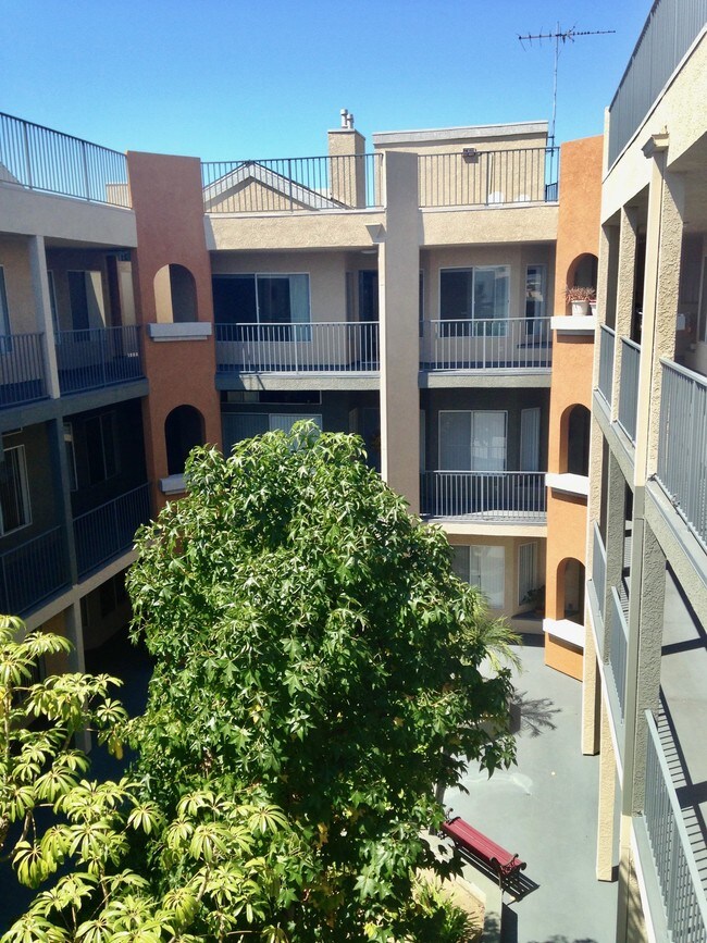 11919 Culver Blvd. 11919 Culver Blvd Los Angeles CA 90066 Apartment