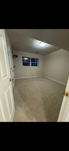 Building Photo - 8298 Humphrey Ln