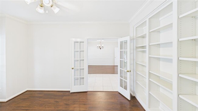 Building Photo - 12019 Costa Del Rey Ct