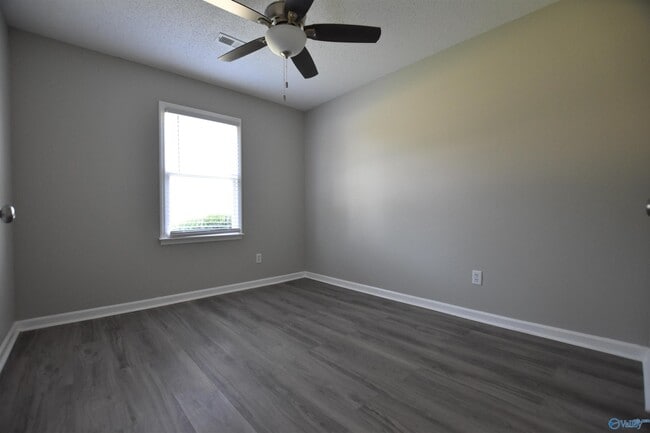 Building Photo - 12775 Sludder Cir