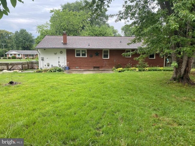 Building Photo - 802 Payton Dr