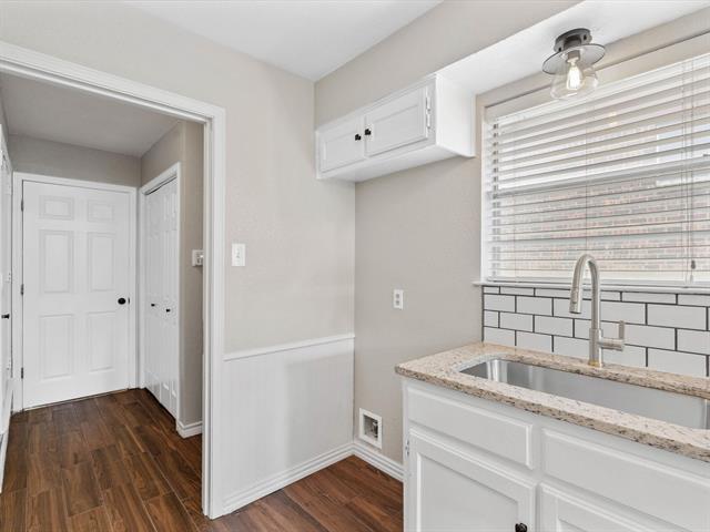 Building Photo - 5402 Rimrock Ct