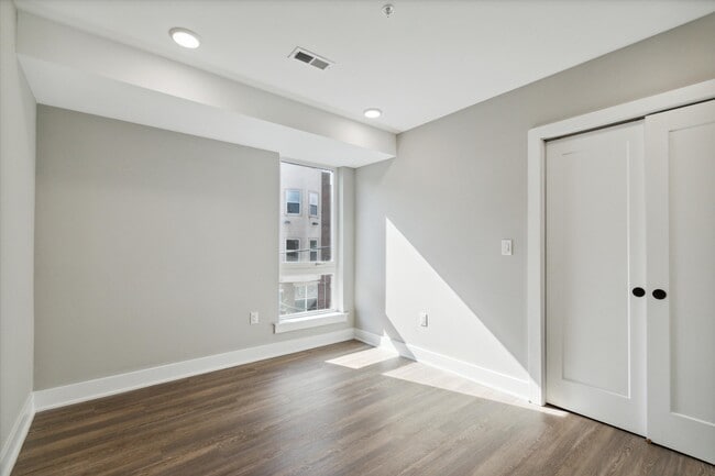 Building Photo - 1739 Page St