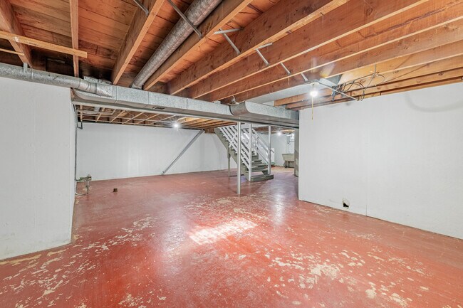 Building Photo - 1208 Waverly Pl