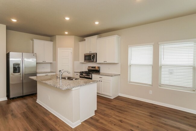 Building Photo - First time rental!