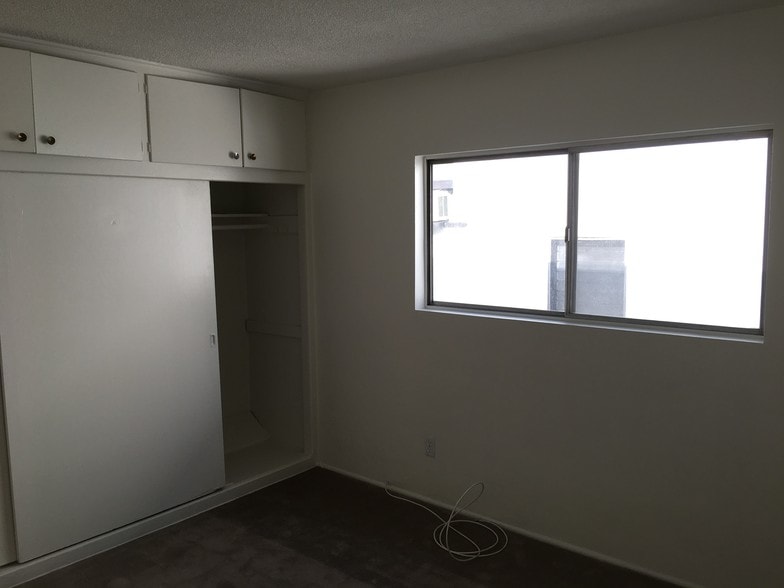 Bedroom window and closet - 1601 Maltman Ave