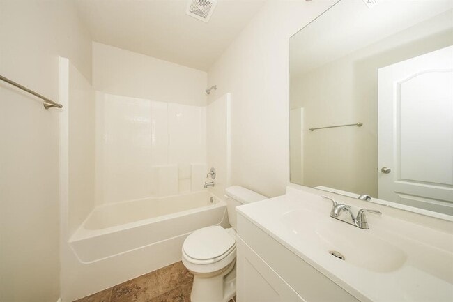 Building Photo - 4601 Wagner Lake Dr