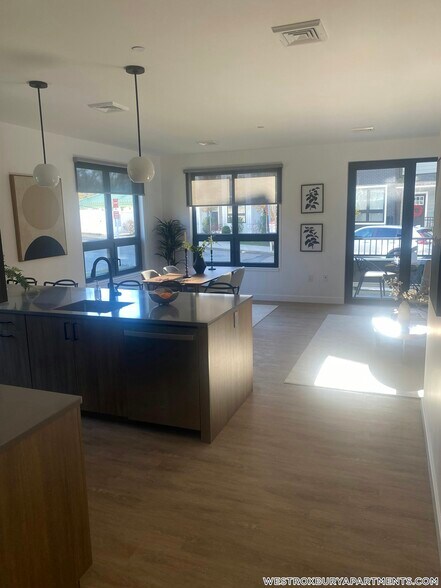 Building Photo - 199 Gardner St