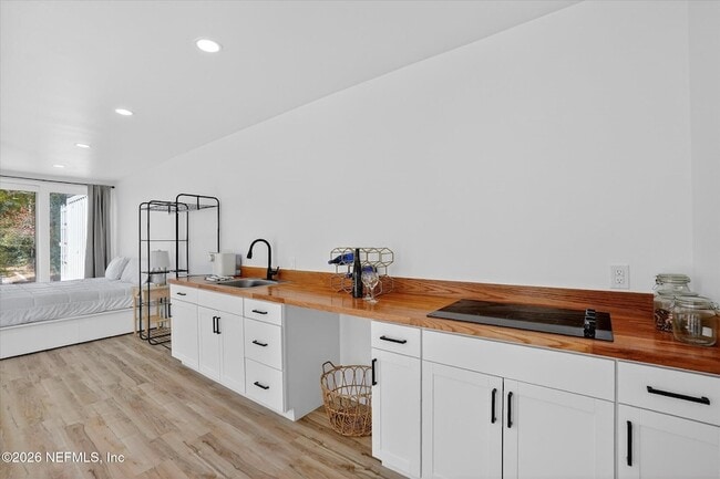 Building Photo - 8778 Waterfront Terrace