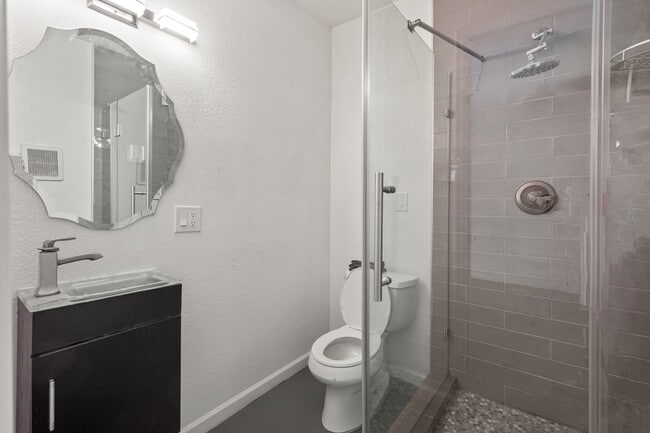 Building Photo - 3521 Osage St