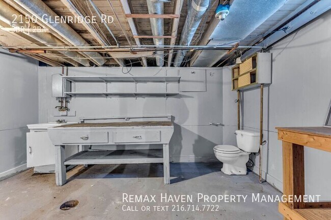 Building Photo - 2150 Glenridge Rd