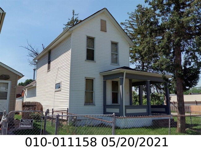 Building Photo - 473 E Markison Ave