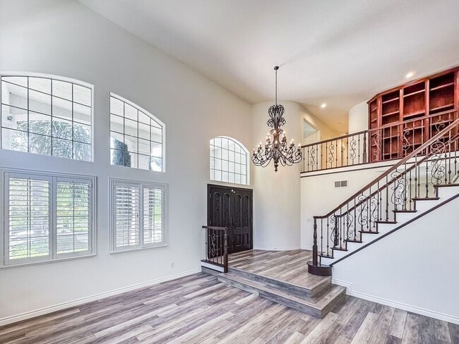 Building Photo - 32971 N Peak Dr