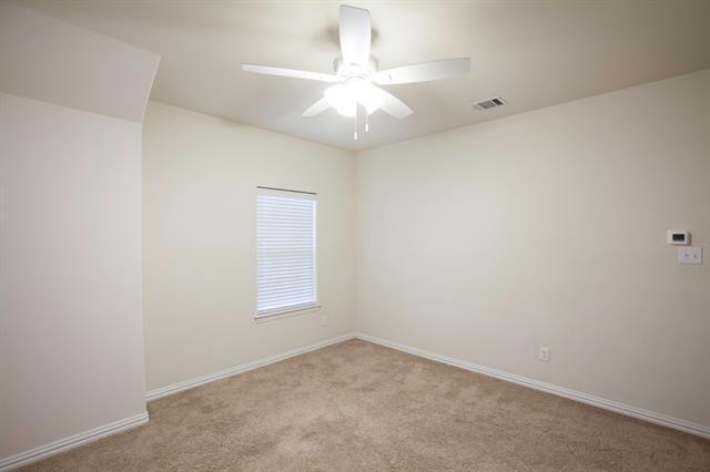 Building Photo - 5601 Fremont Dr