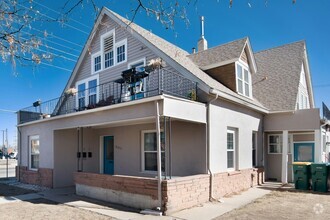 Building Photo - 3100 S Acoma St