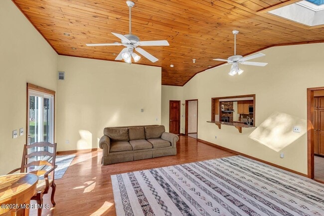 Building Photo - 9 Cherry Hill Ln