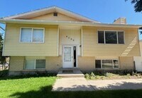 Building Photo - Beautiful Home with Nice Fenced Yard - 1 C...