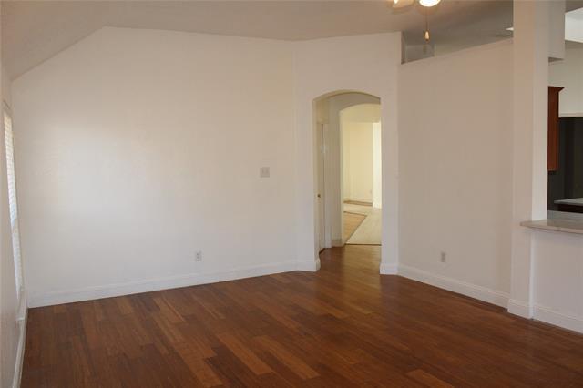 Building Photo - 3325 Bluegrass Dr