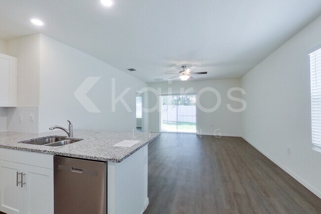 Building Photo - 32021 Katelin Cir