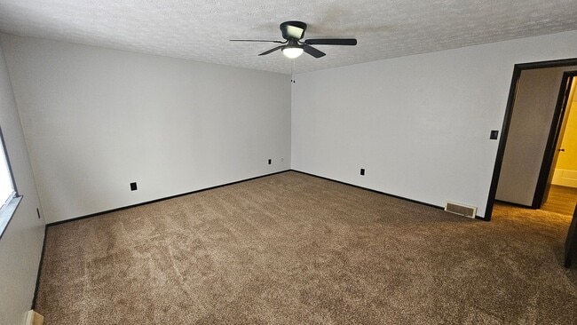 Building Photo - 63-69-69 Chambers Rd