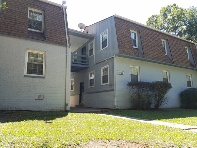 Building Photo - 1200 Craigmont Dr