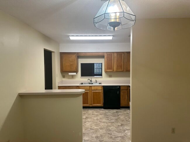Building Photo - 415 Waterway Ln