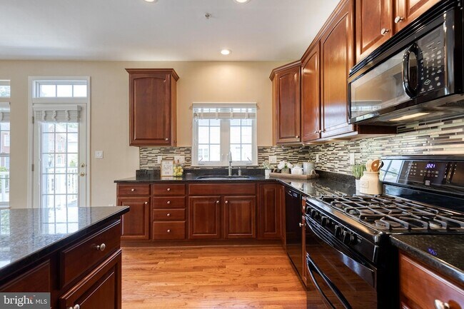 Building Photo - 1503 Martock Ln