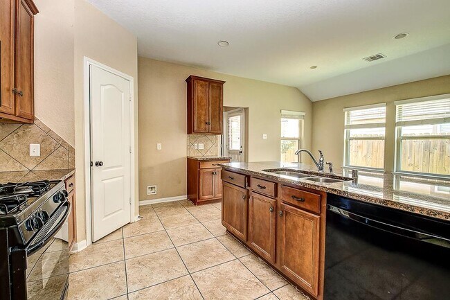 Building Photo - 27014 Henson Falls Dr