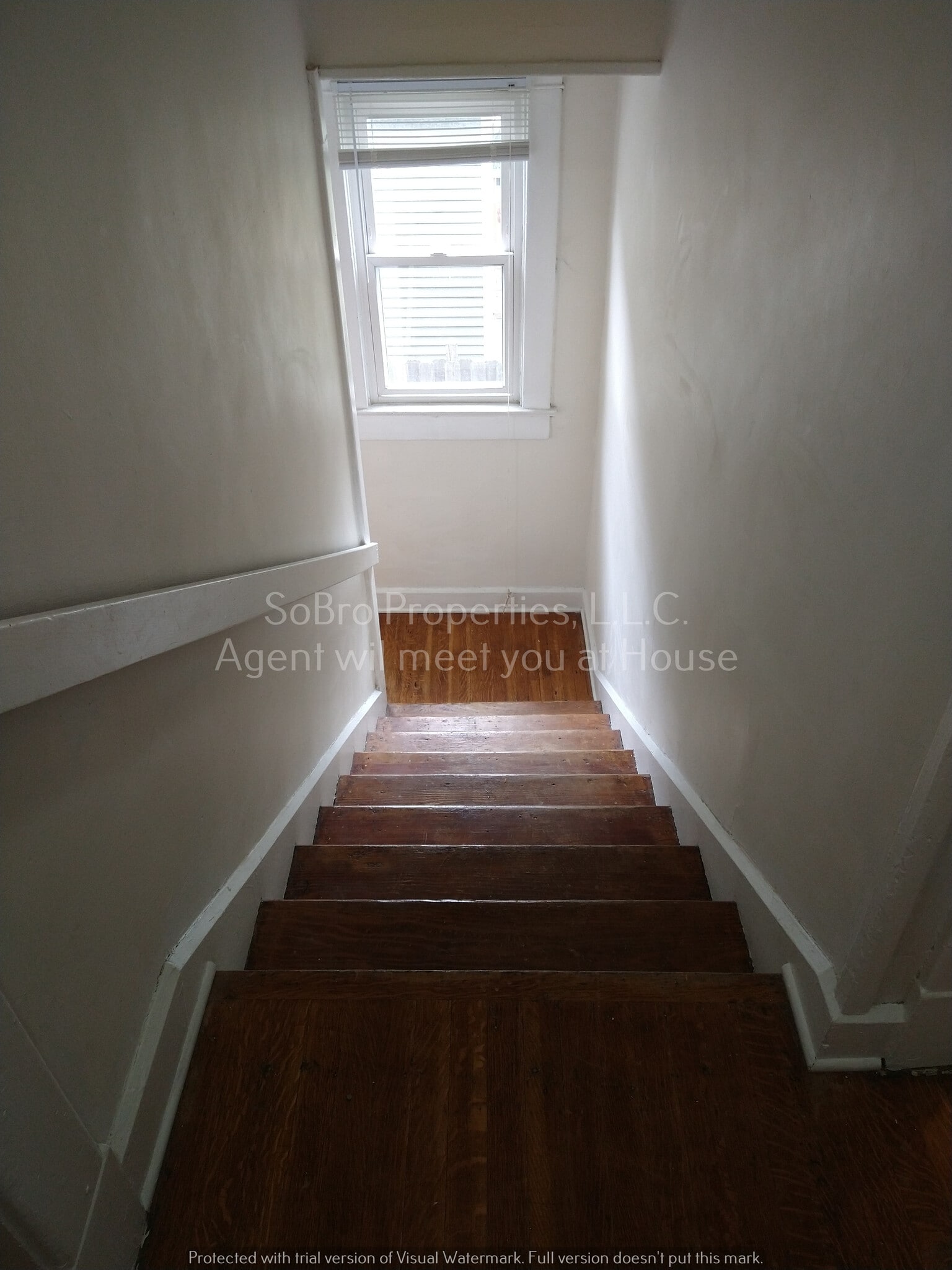 Building Photo - 4052 N Park Ave