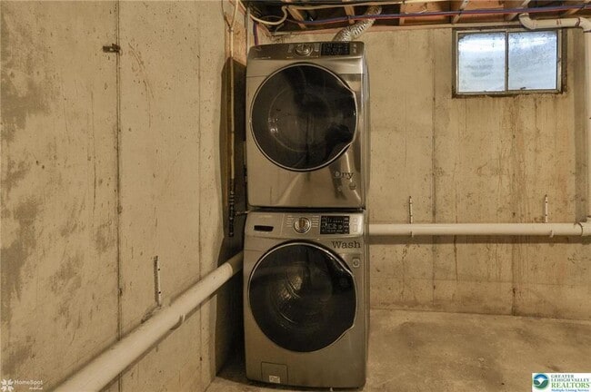 Building Photo - 2811 Kingsview Ave