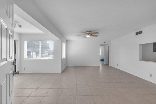 Building Photo - 4737 Sable Pine Cir