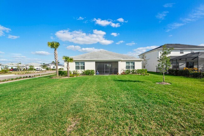 Building Photo - 17548 Canopy Ct