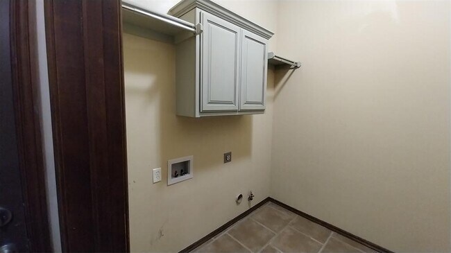 Building Photo - 4304 NW 164th Terrace