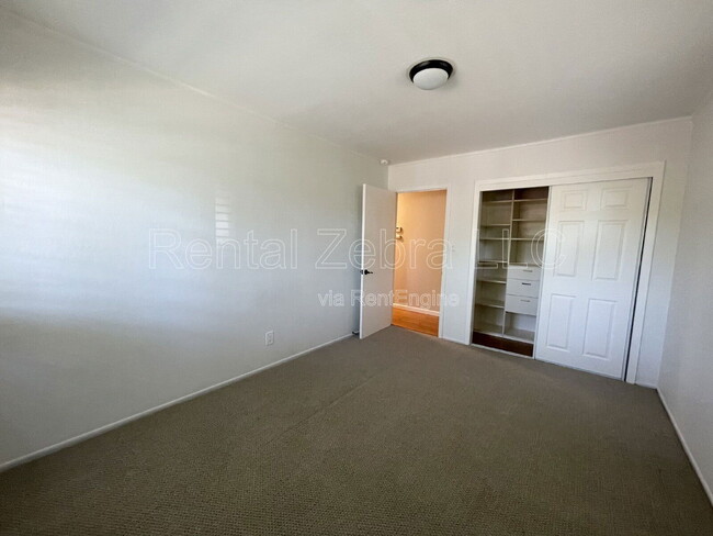 Building Photo - 626 Huntleigh Dr