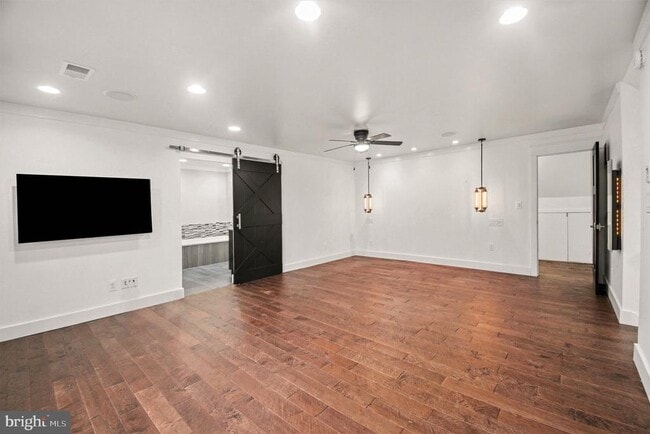 Building Photo - 24 Lipscomb Ct