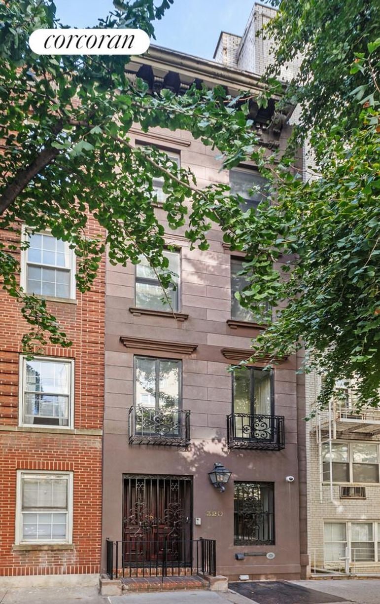 Building Photo - 320 E 55th St