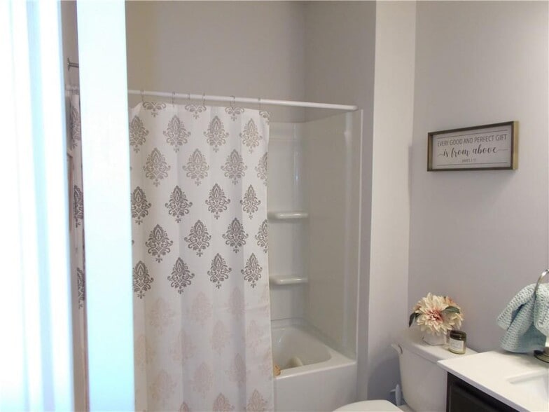 Building Photo - 612 Auburn Crossing Dr