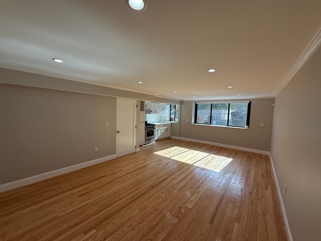 Building Photo - 1758 21st Ave