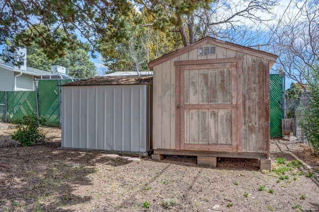 Building Photo - 5 Bedroom + a Den, 3 Bathroom, 2 Car Garage For Rent in Prescott!