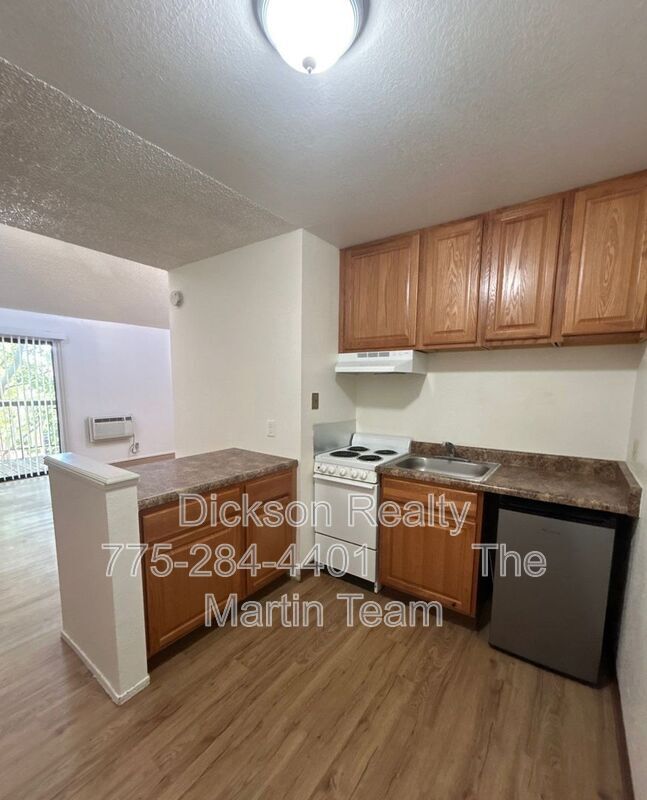 Building Photo - 2450 Lymbery St