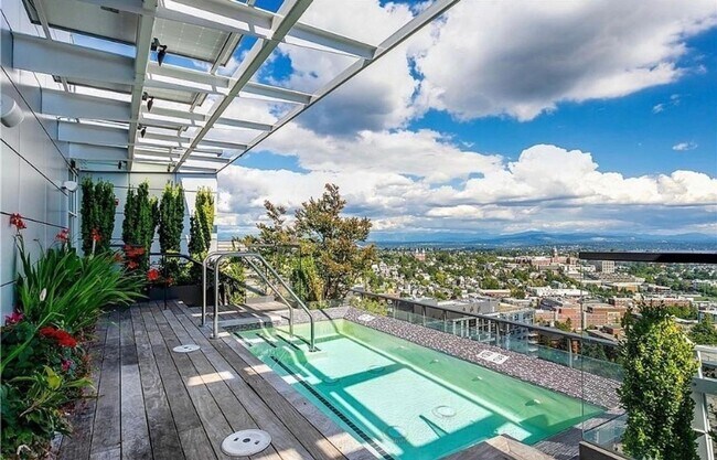 Building Photo - Luma Condominiums ~ First Hill/Capitol Hill