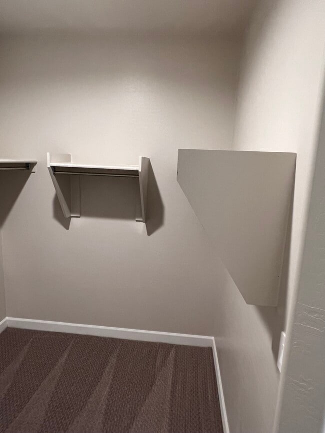 Large walkin closet - 37640 W San Sisto Ave