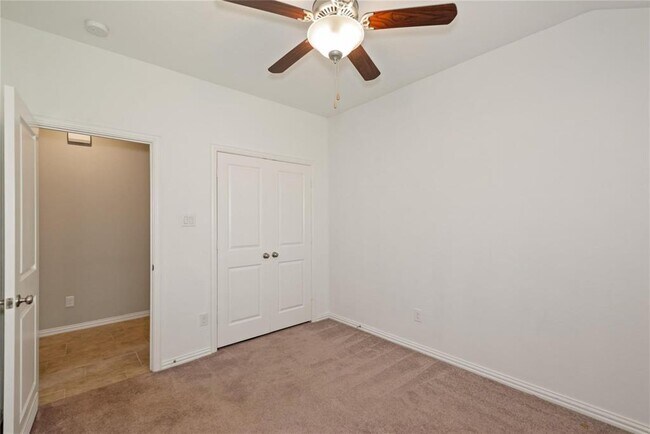 Building Photo - 2939 Twin Cove Ct