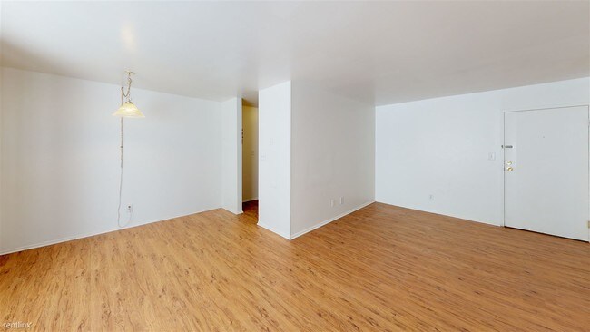 Primary Photo - 1433 Leforge Rd
