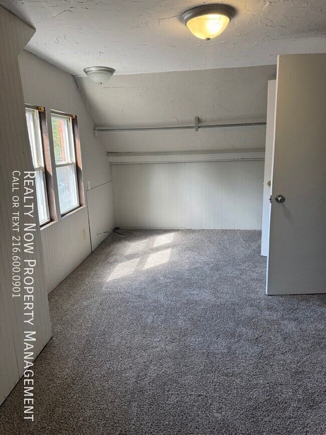 Building Photo - 11749 Arden Ave