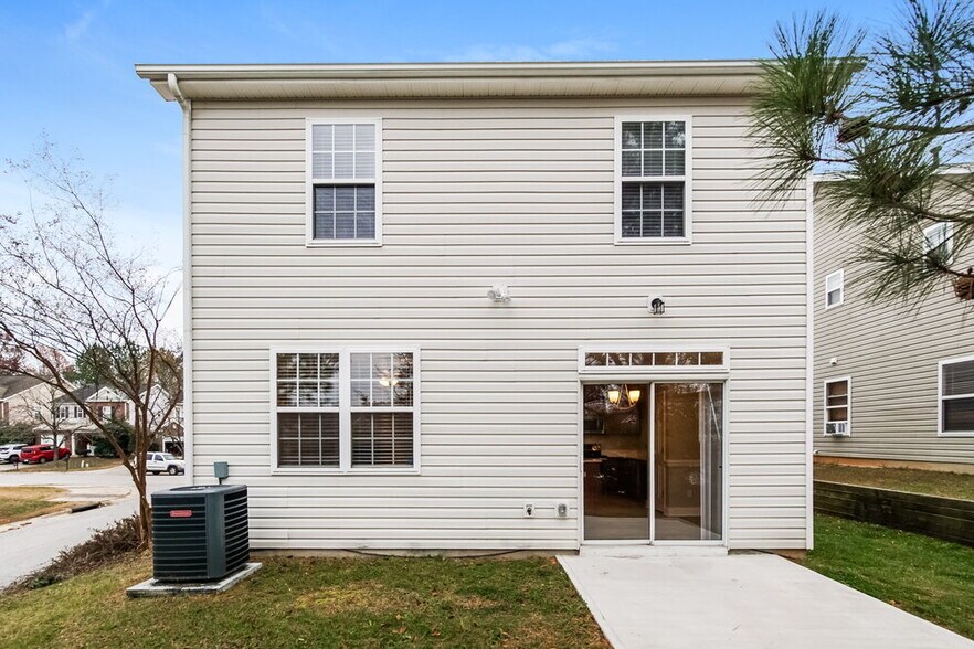 Building Photo - 3651 Marshlane Way