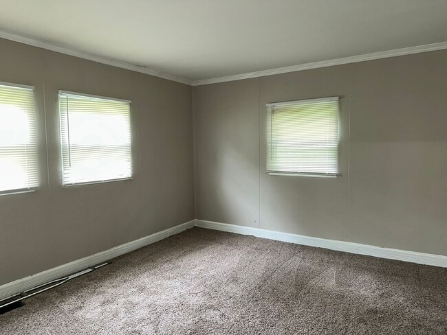 Building Photo - Rarely Available Ruxton Rental