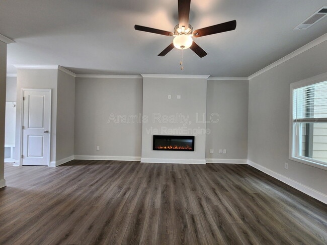 Building Photo - 5265 Wexford Ln