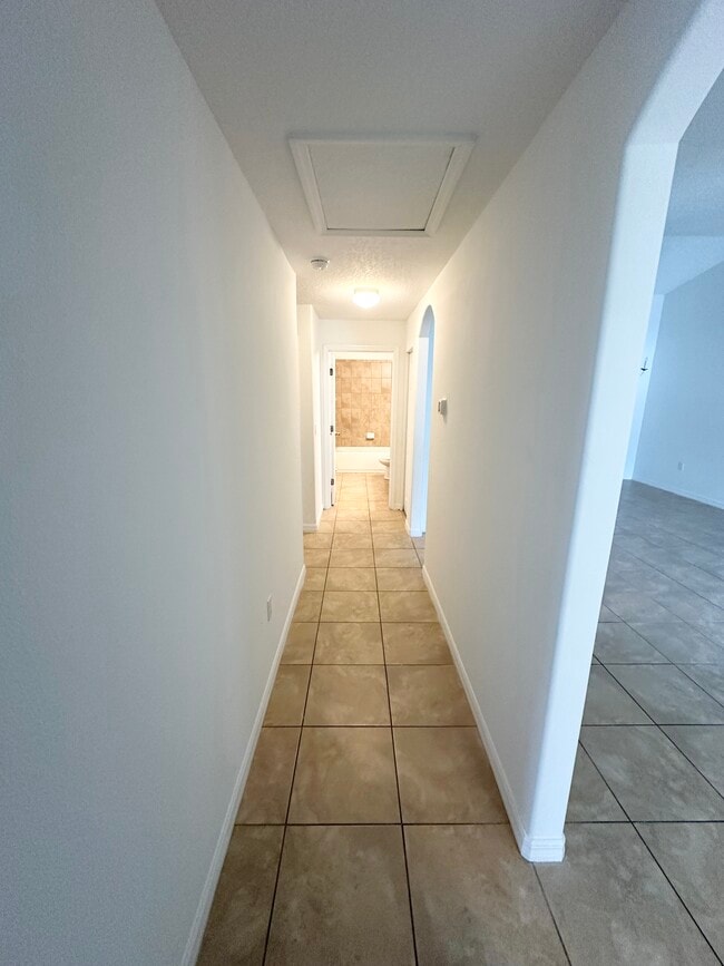 Building Photo - 29 Karat Path